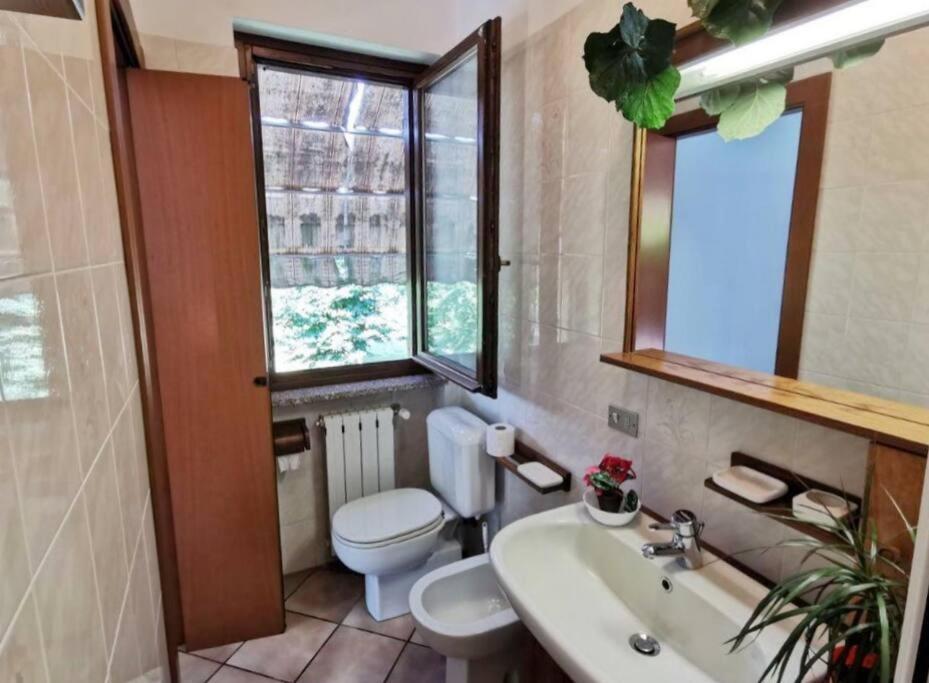 Il Vecchio Kiwi - House With Private Garden Villa Oleggio Castello Luaran gambar